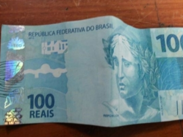 100 reais