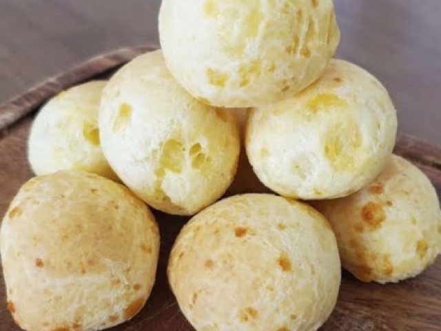 Não contar a sua mãe que na verdade ele comeu seu pão de queijo