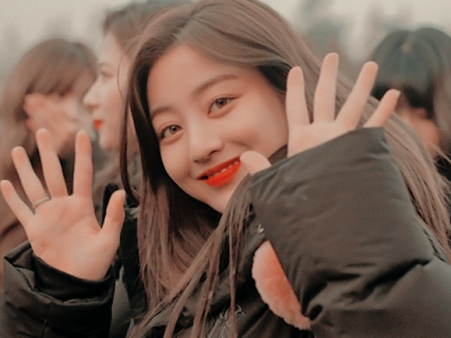 Sair para uma festa com a Jihyo (Twice)