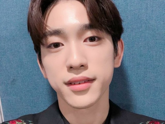 Jinyoung.