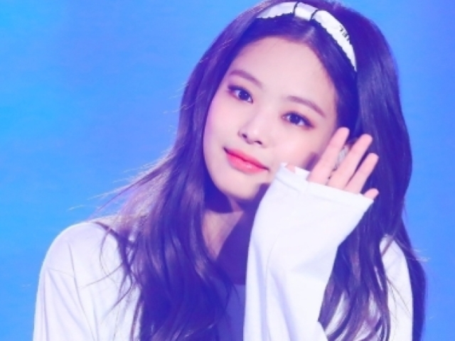 JENNIE