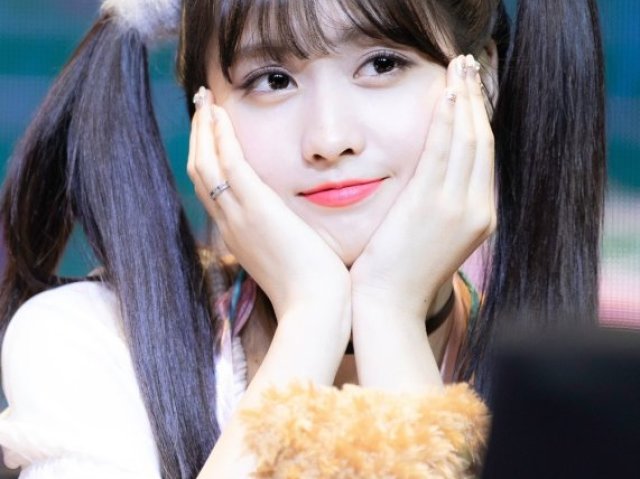 Hirai Momo