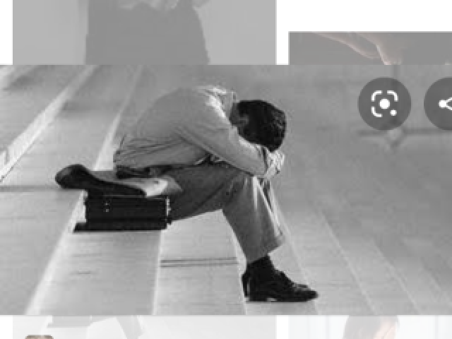 chorar no banco da praça