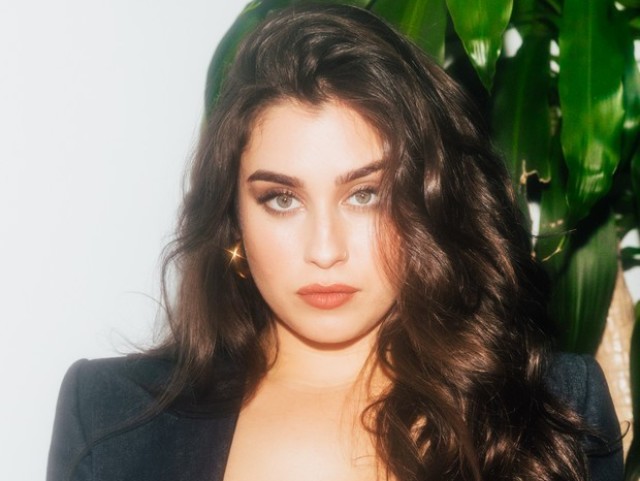 O quanto você sabe sobre a cantora Lauren Jauregui?