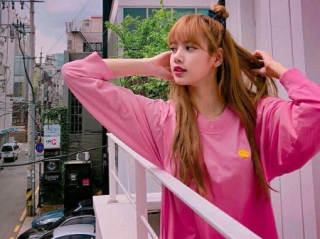 Lisa(Blackpink)