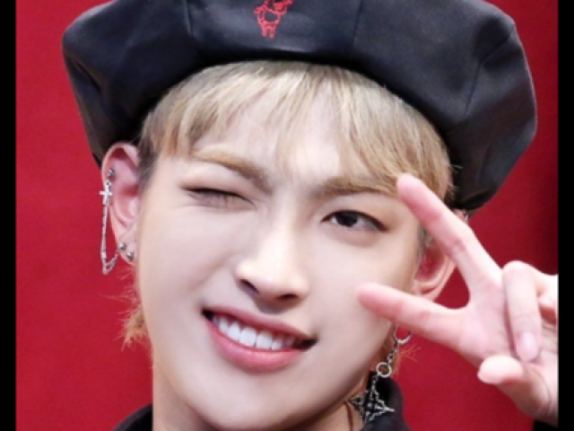 Hongjoong- ATEEZ