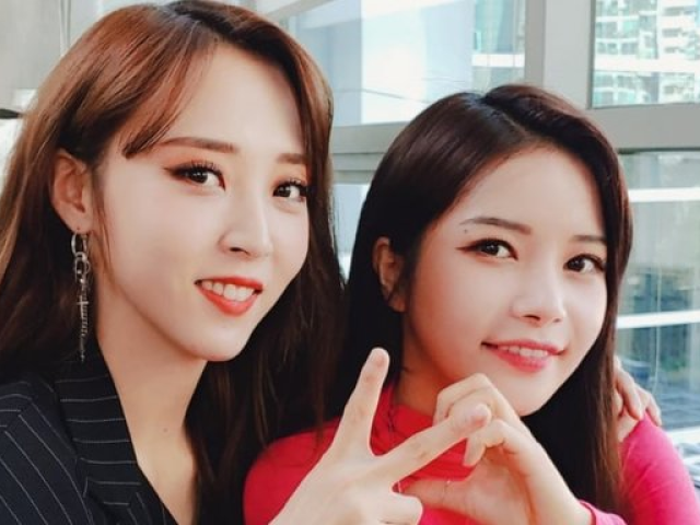 moonlar (moonbyul e solar)