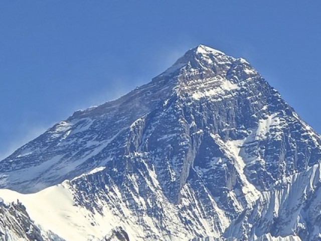 MONTE EVEREST