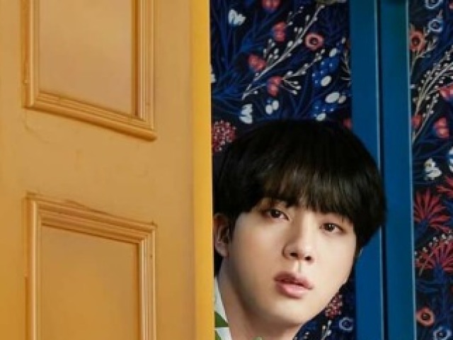 Seok jin🤨