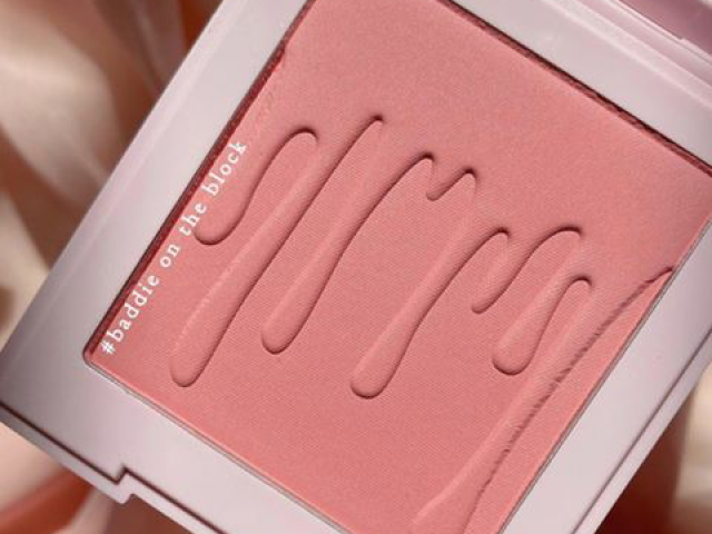 Blush compacto: Kylie Cosmectics