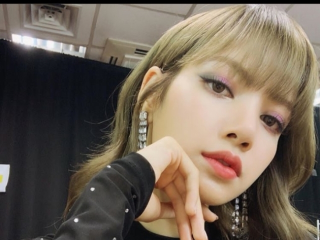 Lalisa Manobam
(Lisa)