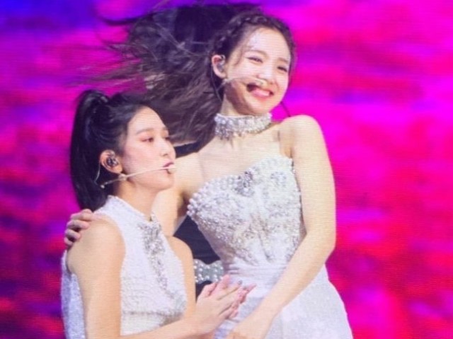 Nayeon/Mina