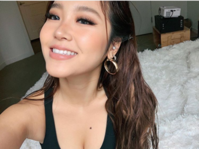 Heyoon😍🇰🇷