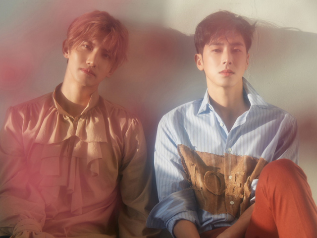 Escolha as alternativas e te recomendo uma música do TVXQ!
