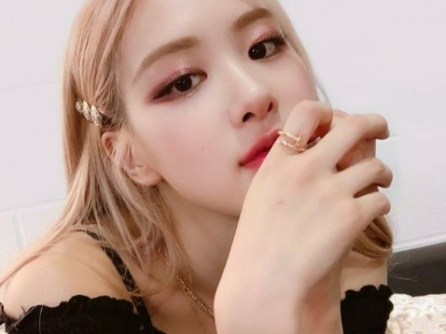 ❣️Rosé (Blackpink)❣️