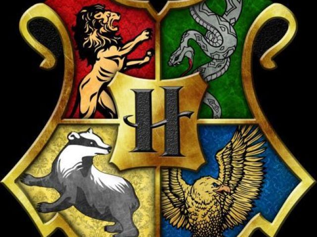 Que casa você pertence em Hogwarts?