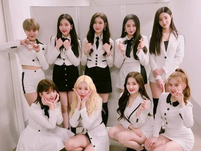 Momoland💛❤