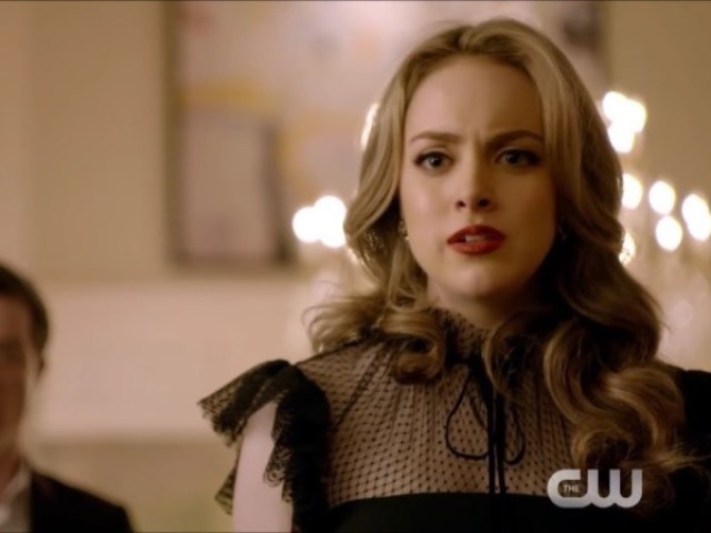 1X17 "A volta de Alexis"