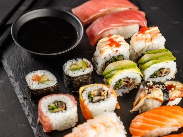 Sushi (comida japonesa em geral)