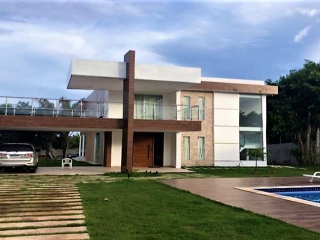 está