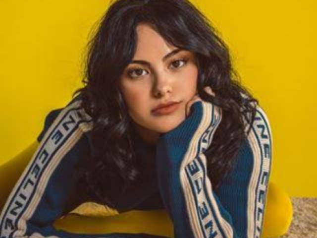 Camila Mendes