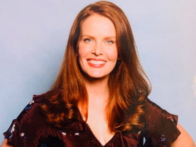 Rebecca Mader (43)