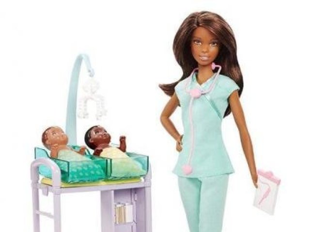 Barbie pediatra