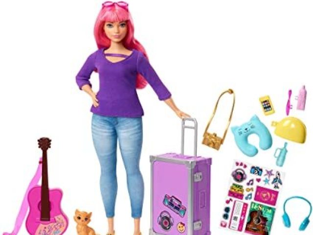 Barbie e kit de viagem