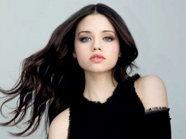 India Eisley (26) 🍒