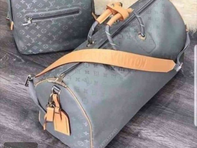 Luis Vuitton ✌🏻