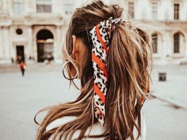 Esse penteado pode ser com a buchinha da sua mente