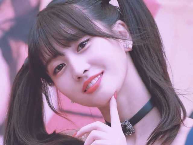 Momo- Twice