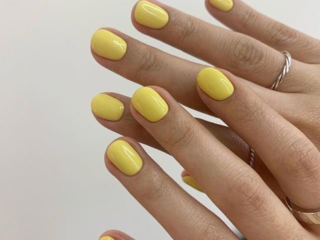 amarelo