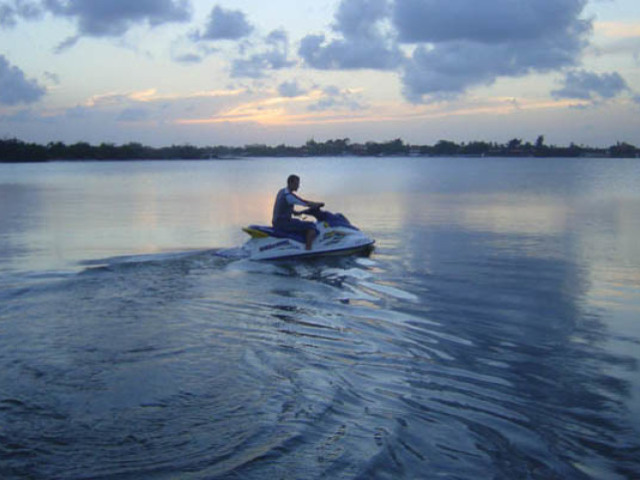 Andar de jetski