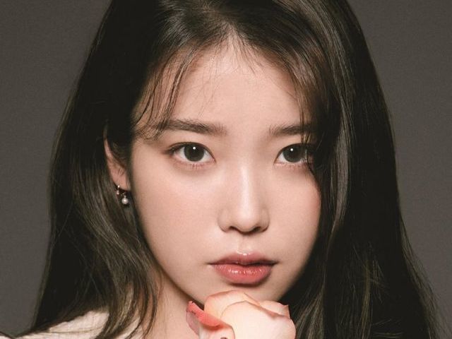 IU