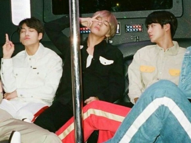 Jin, Jungkook e Taehyung