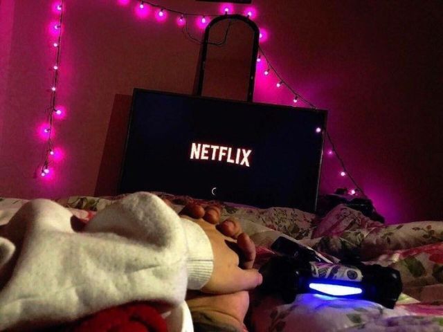 Assistindo netflix