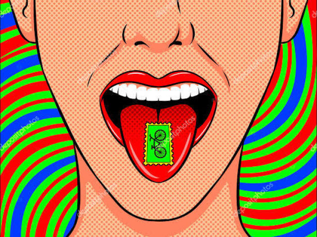 Lsd, tá sempre em outro mundo e faz questão de levar o resto do rolê pra lá, se teletransporta pra vários lugares durante o rolê