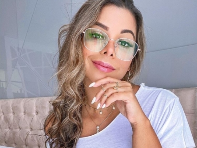 @evelynregly