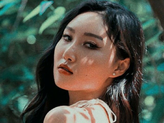 Hwasa- Mamamoo