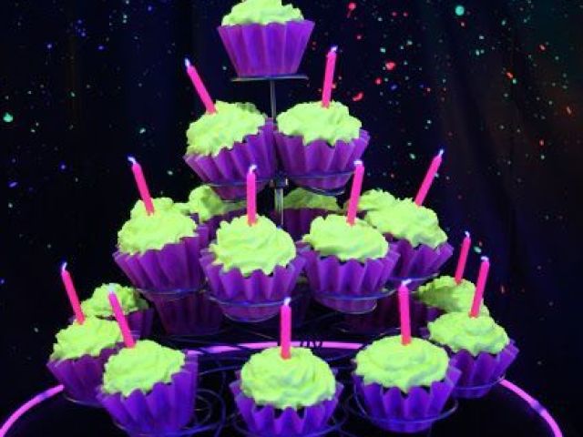 cupcakes neon