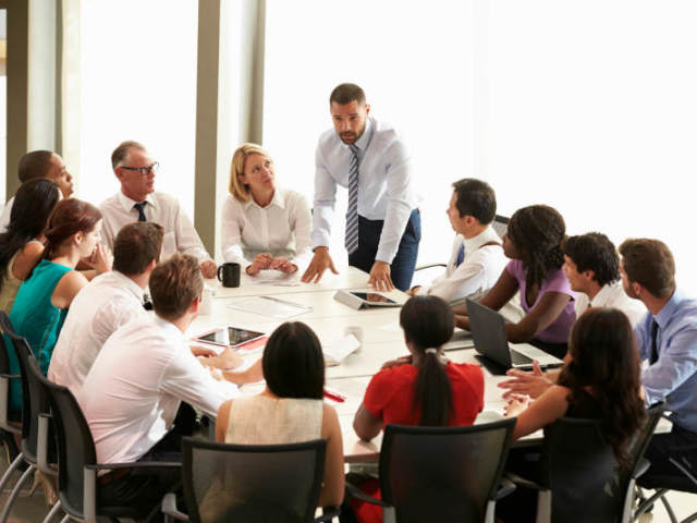 aula, eita, tenho reunião, dps a gente se fala