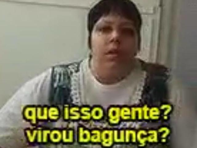 a gente vendo o pai da lilly escondendo isso