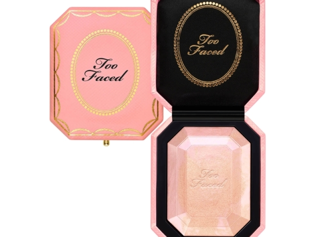 TOO
FACED