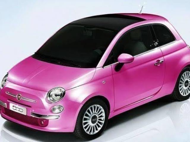 Um carro da barbi