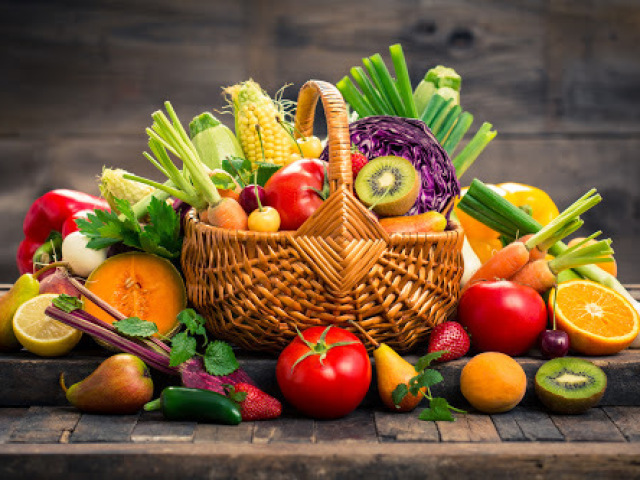 Frutas ou prato leve com verduras me interessam, me interessam !! Para ter aquele soninho leve e bacana