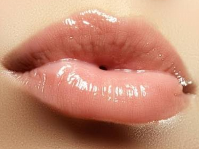 💋