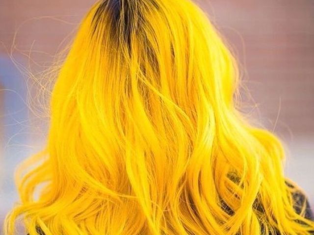 amarelo