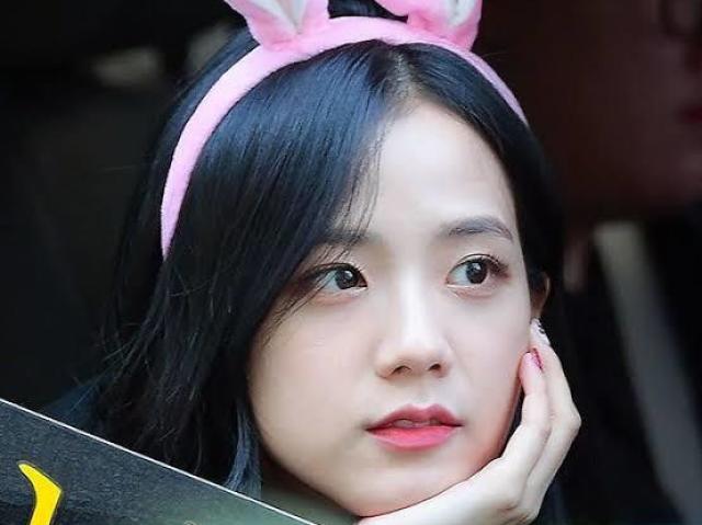 Jisoo.