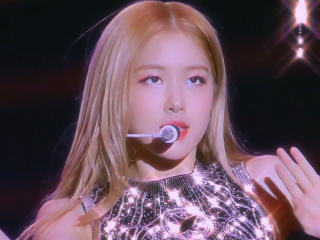 rosé(blackpink)